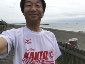第19回 関東マスターズロード選手権参加賞のTシャツ自撮り