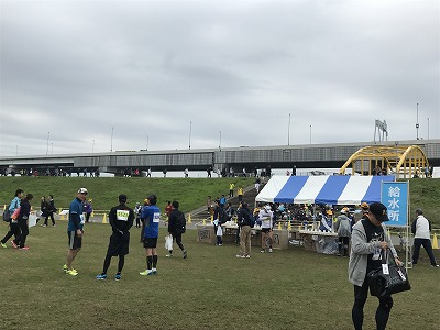 東京トライアルハーフマラソン2017本部給水所
