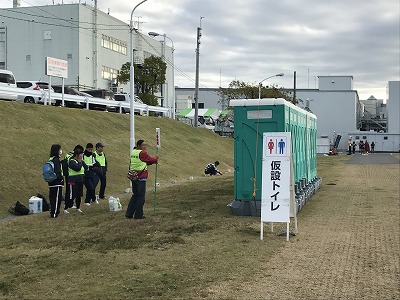 第20回ジュビロ磐田メモリアルマラソン会場仮設トイレ