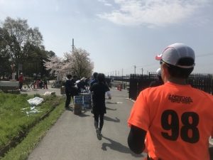 陸王杯第34回行田市鉄剣マラソン・ハーフマラソン５０分後給水所